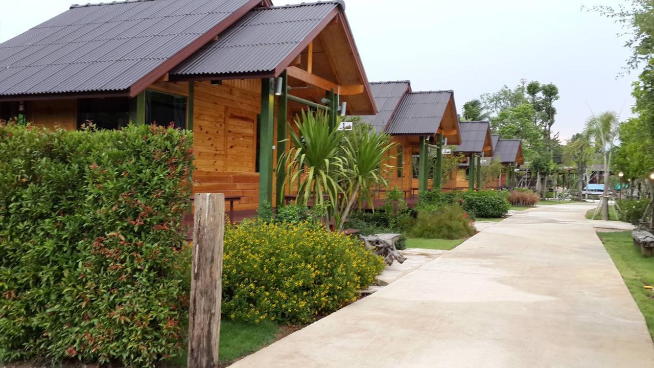אמפווה Nung Ni Bang Khon Thi Resort מראה חיצוני תמונה