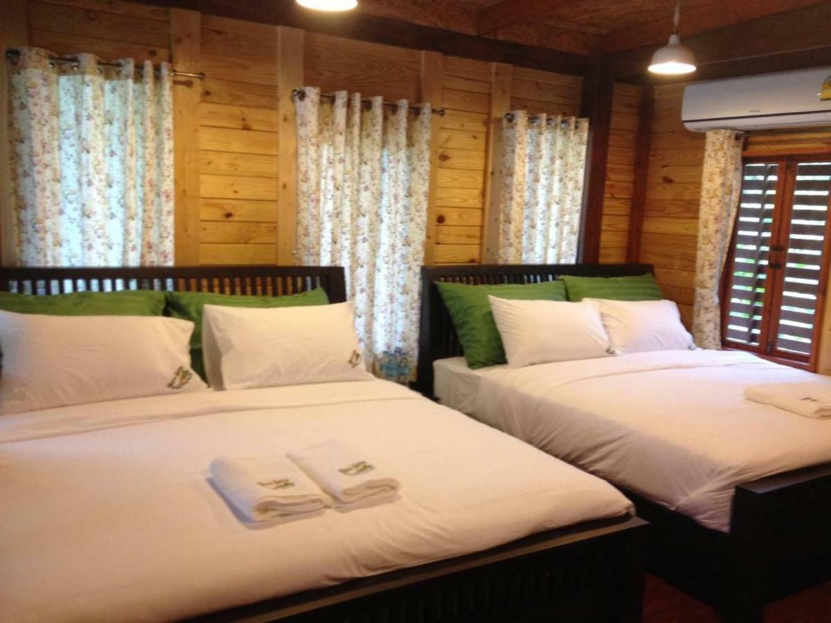 אמפווה Nung Ni Bang Khon Thi Resort מראה חיצוני תמונה